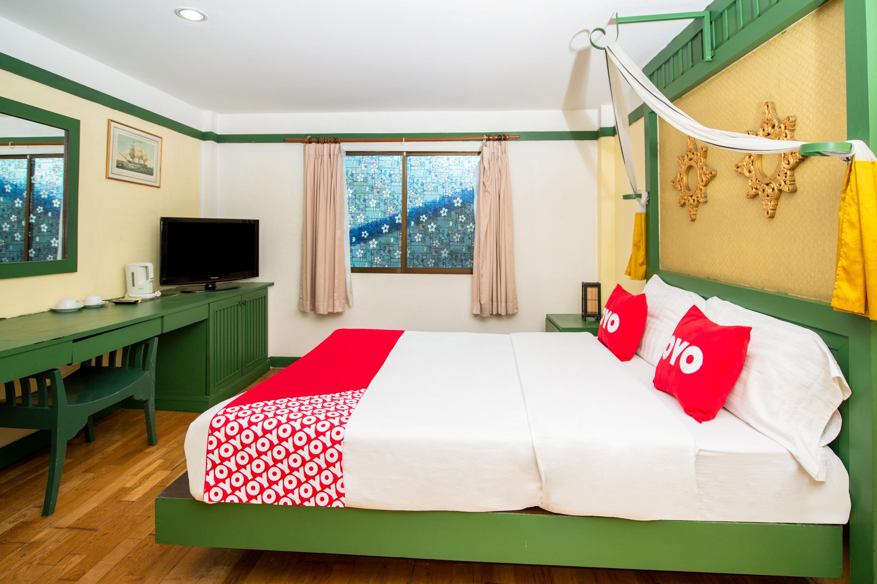 Oyo 255 The Ocean Hotel Patong Bagian luar foto