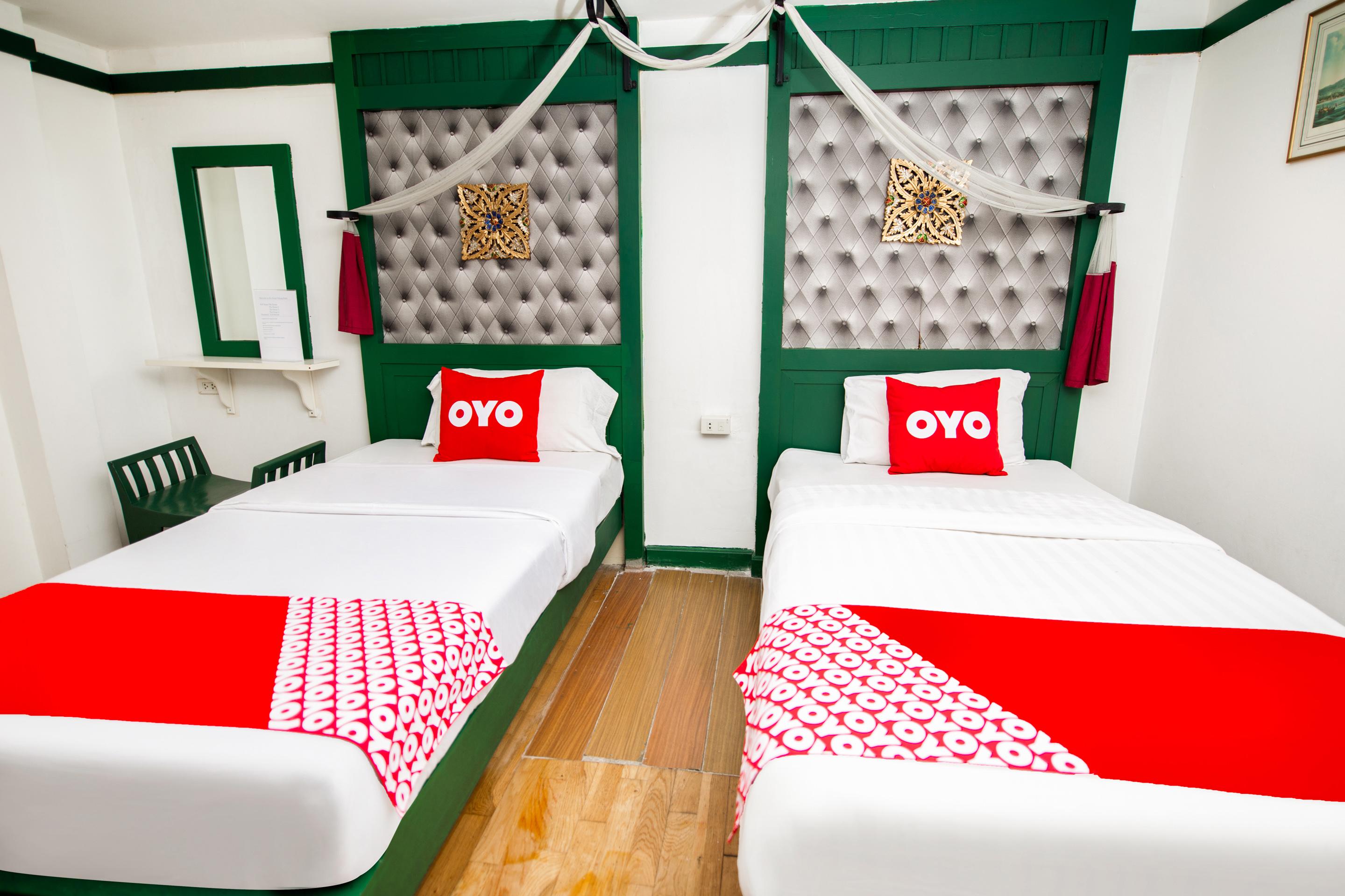 Oyo 255 The Ocean Hotel Patong Bagian luar foto