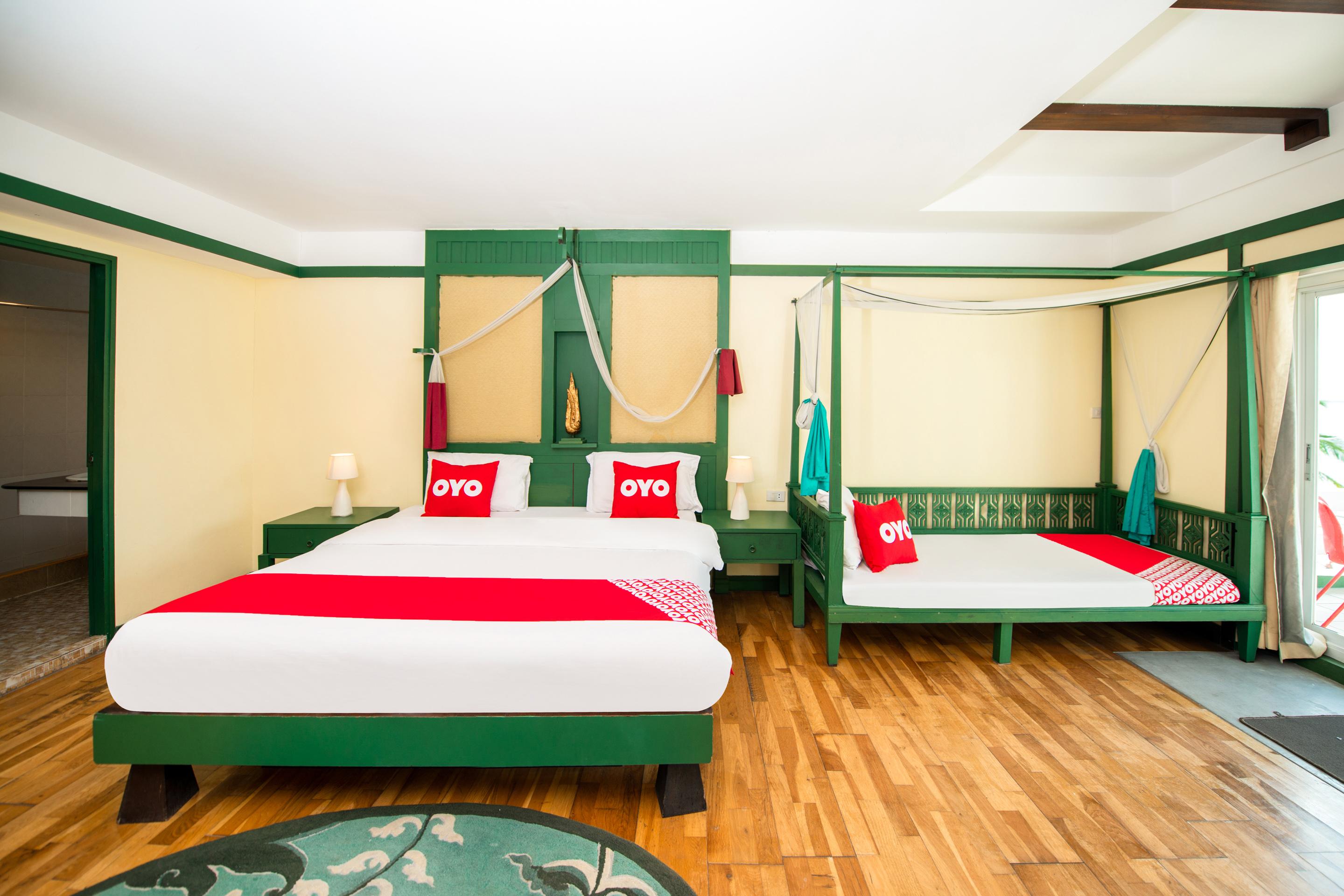 Oyo 255 The Ocean Hotel Patong Bagian luar foto