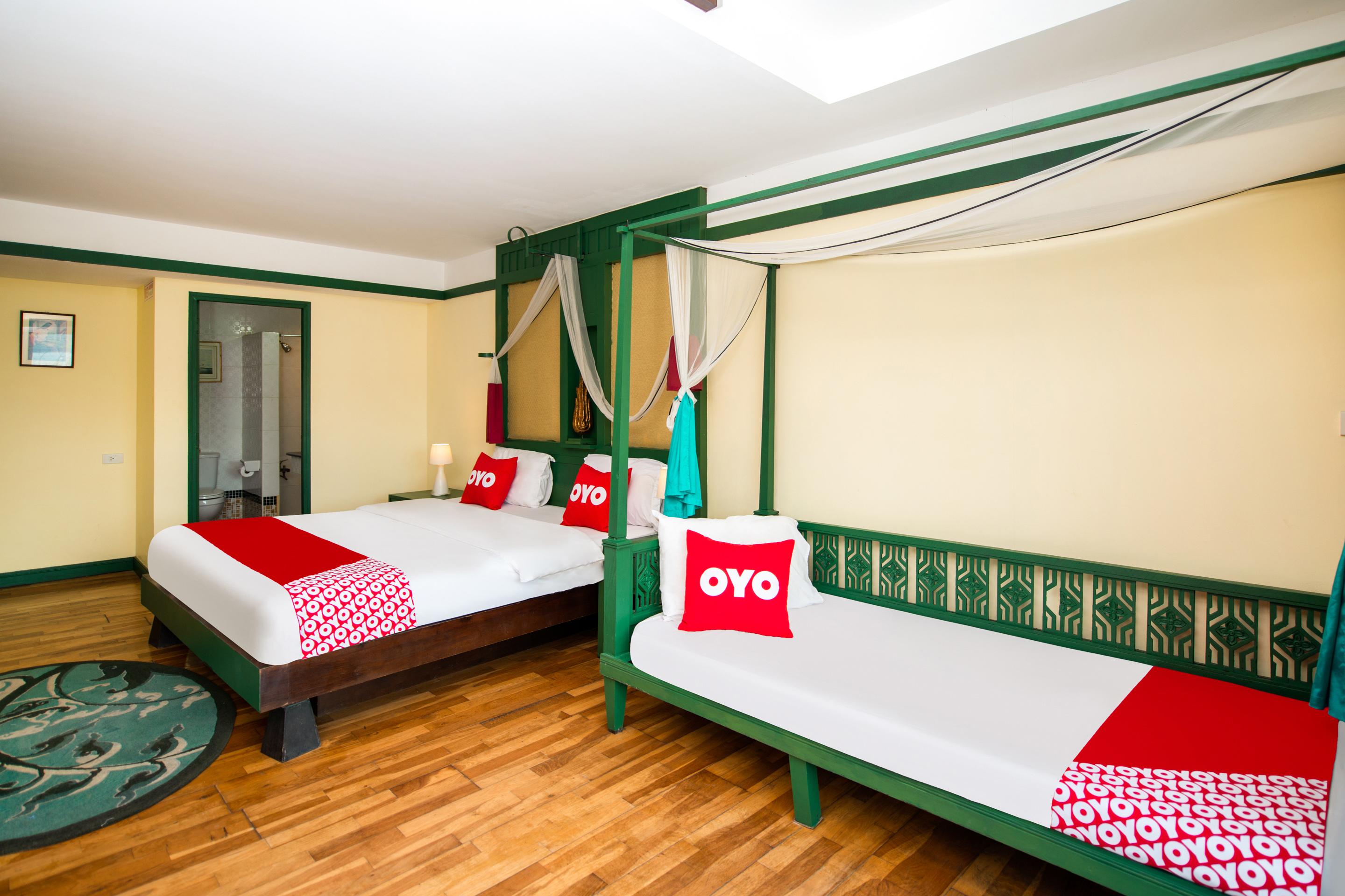 Oyo 255 The Ocean Hotel Patong Bagian luar foto