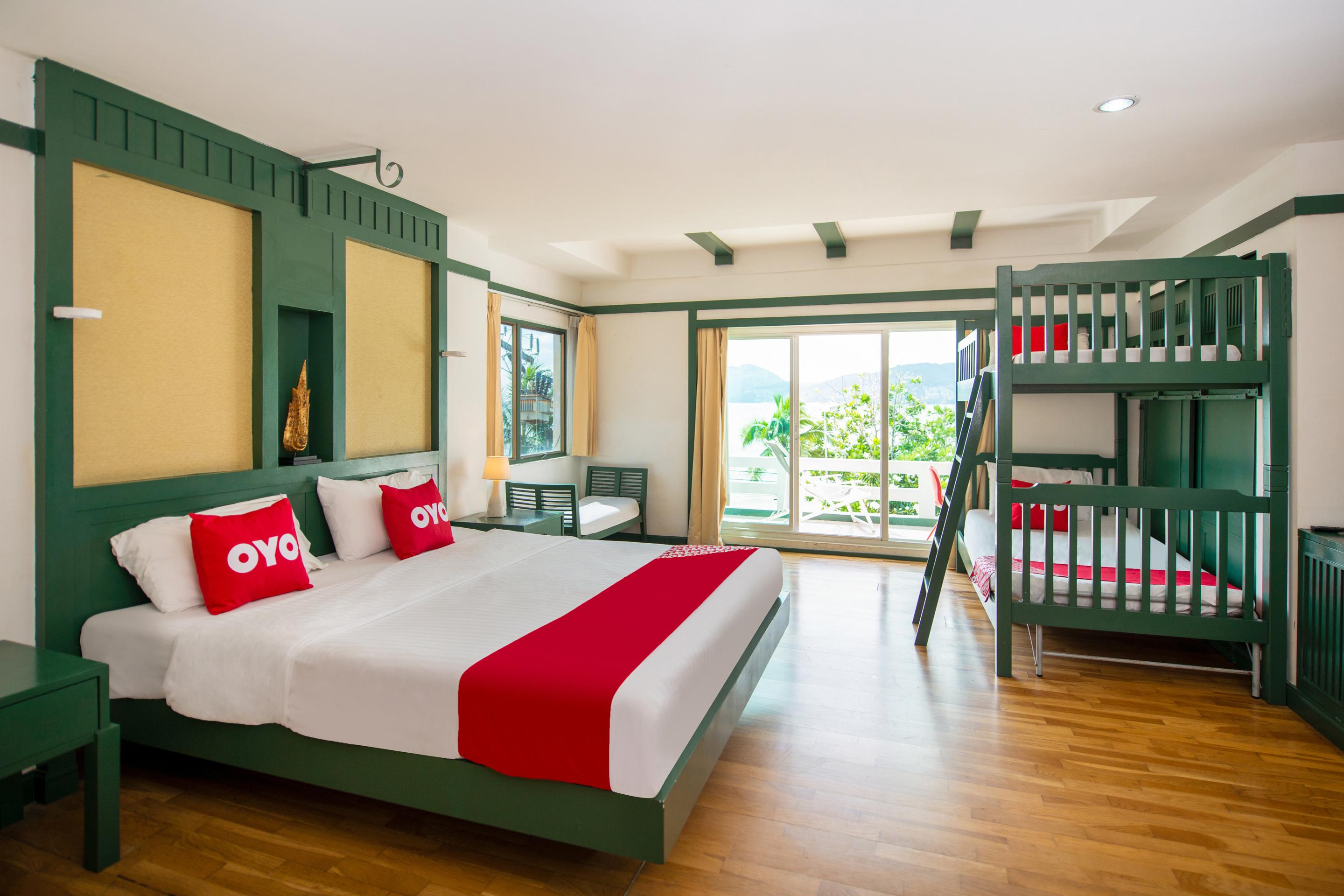 Oyo 255 The Ocean Hotel Patong Bagian luar foto