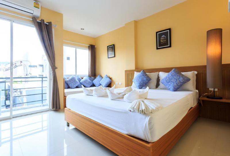 Oyo 255 The Ocean Hotel Patong Bagian luar foto