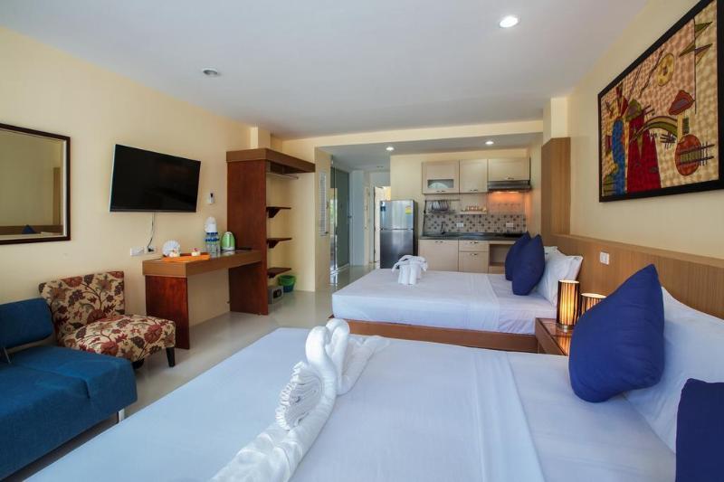 Oyo 255 The Ocean Hotel Patong Bagian luar foto