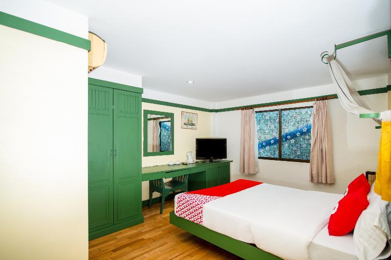 Oyo 255 The Ocean Hotel Patong Bagian luar foto